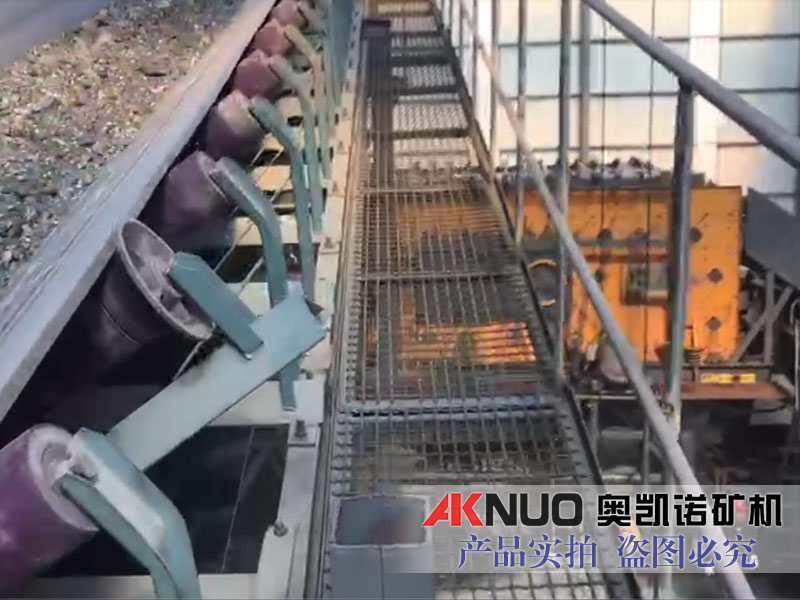 石子蜜桃又粗又爽成人WWW网站現場