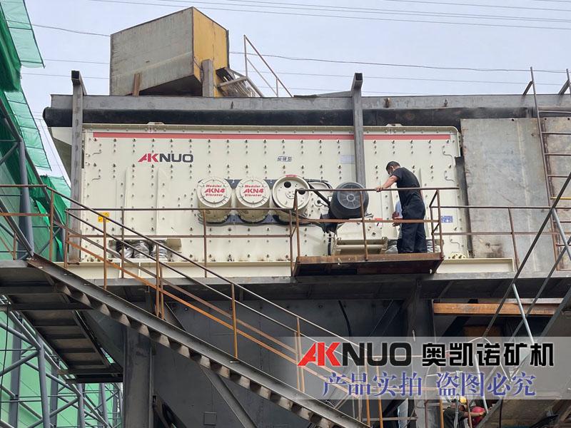 模塊化框架型蜜桃又粗又爽成人WWW网站安裝現場